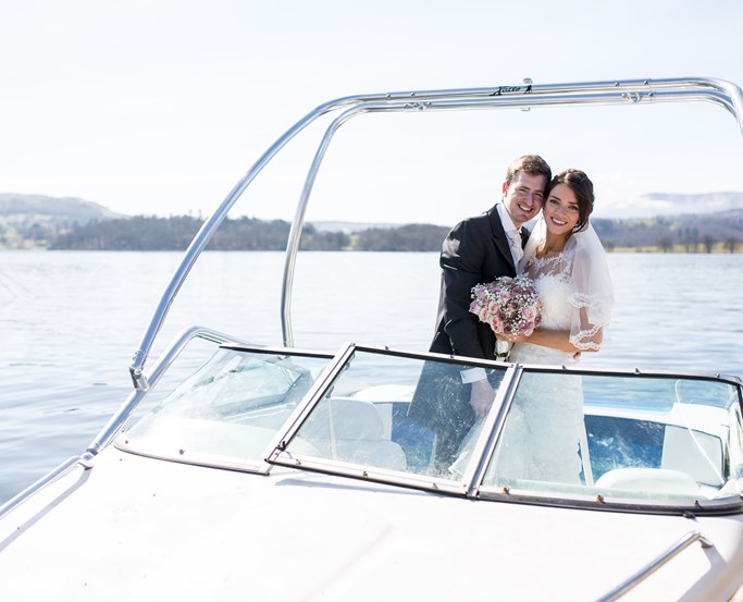Wedding couple on Lake Windermere 