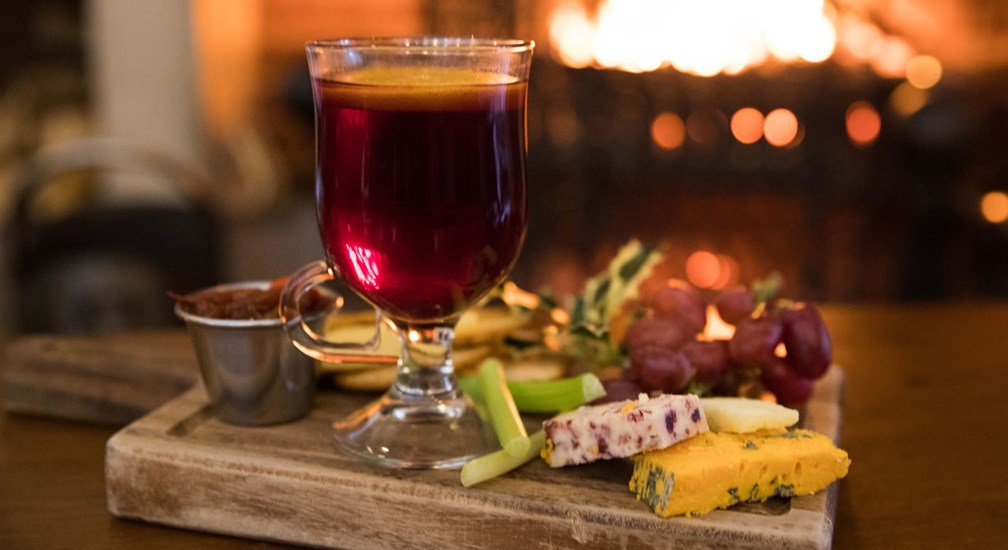 Mulled wine and cheeseboard
