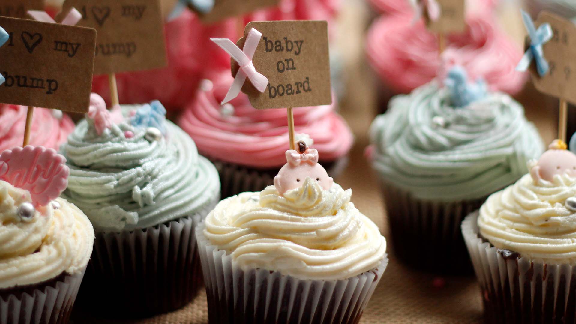Baby on board cupcakes