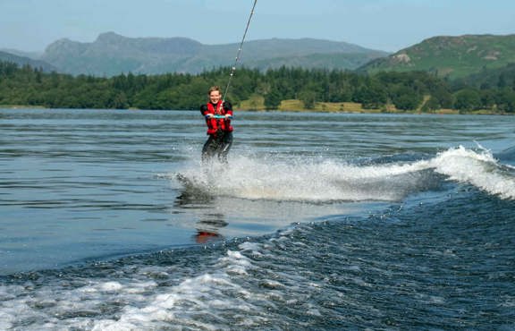 Learning to waterski on Windermere