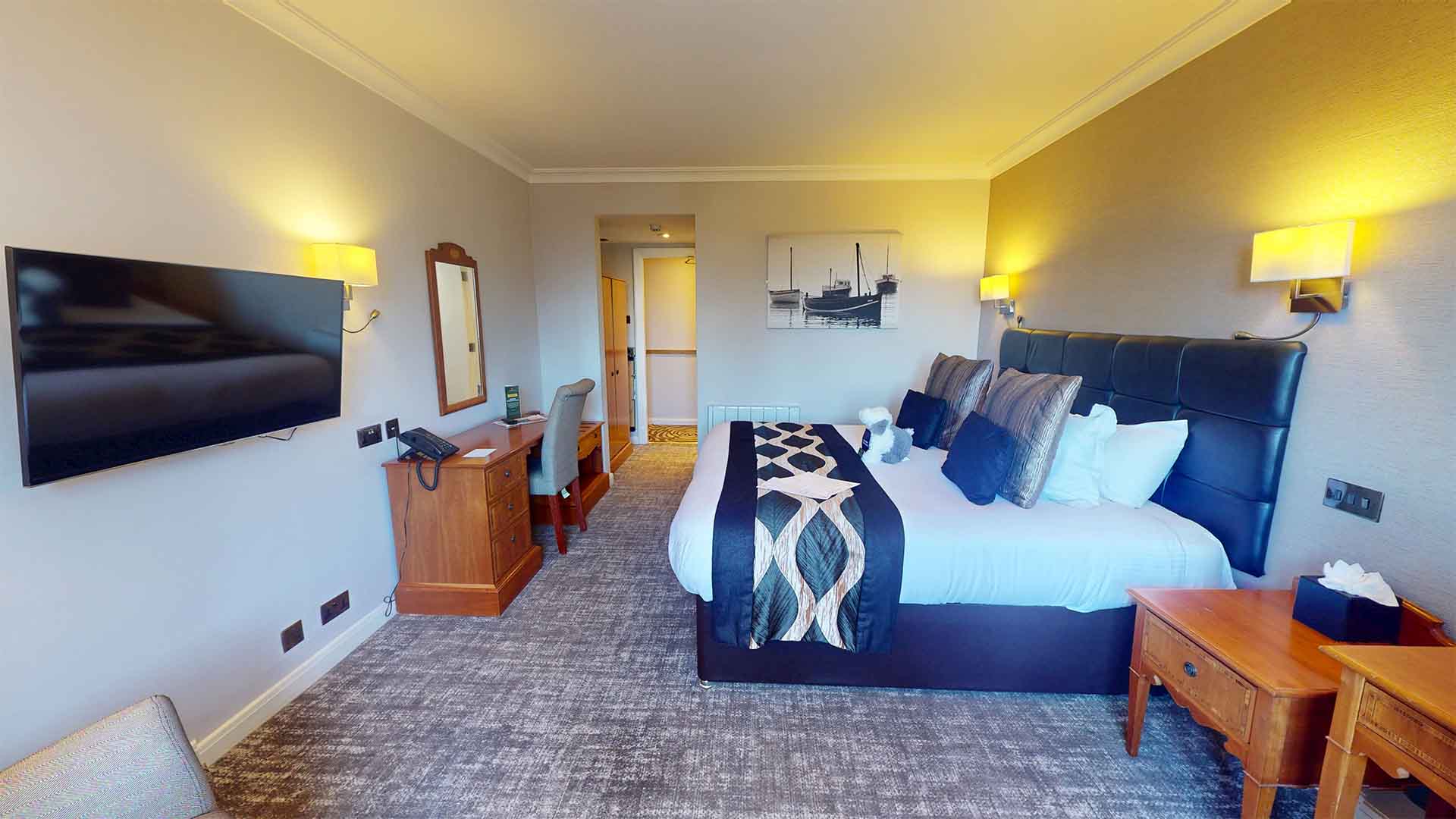 Room 114 Superior Double Room