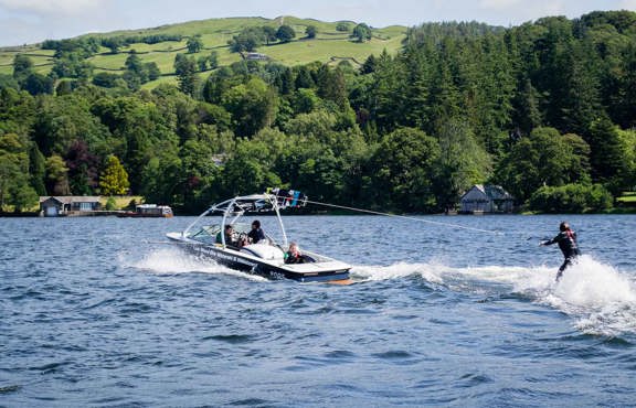 Learning to waterski on Windermere