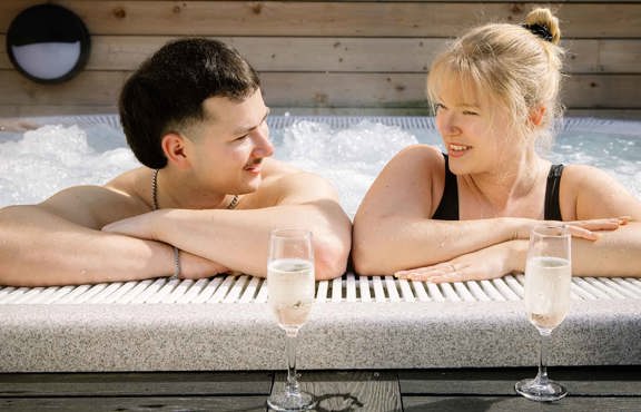 The outdoor hottub at Lancaster House Hotel