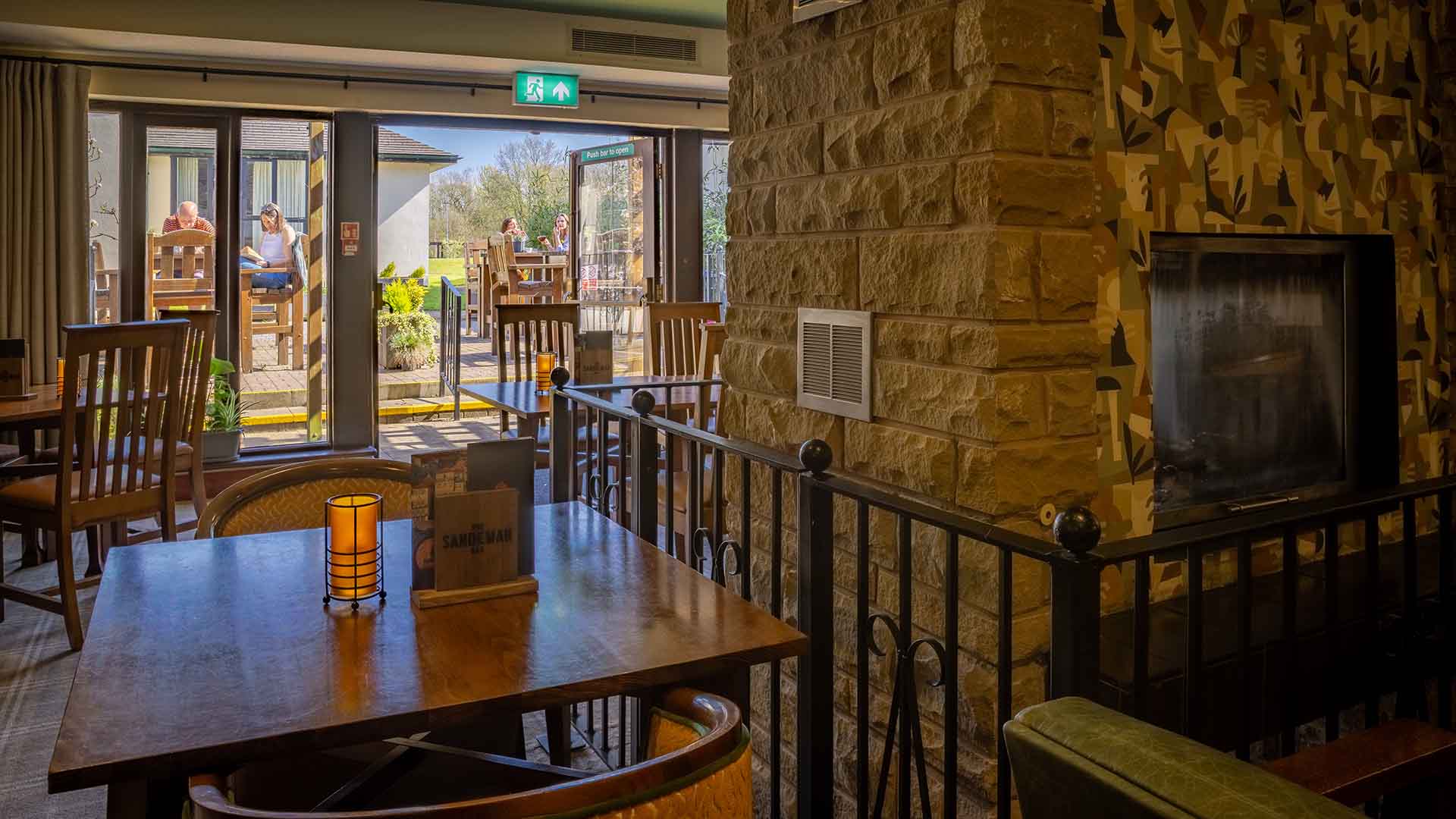 The Sandeman Bar and outdoor courtyard area at Lancaster House Hotel