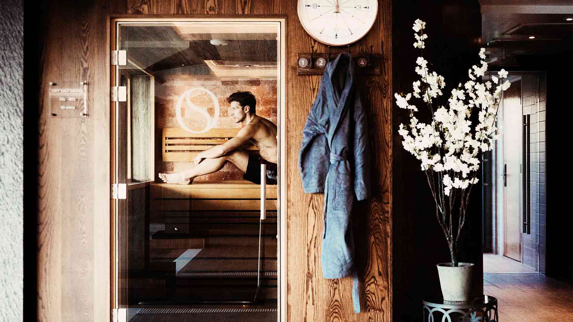 The dry salt sauna