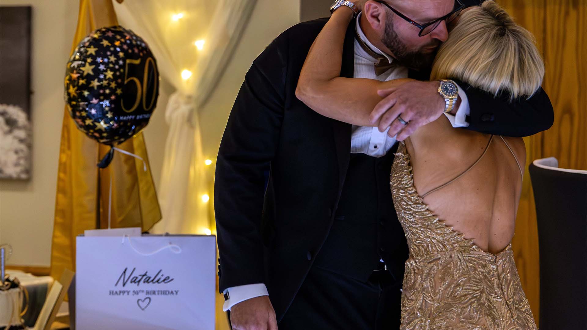 Natalie and Peter kiss