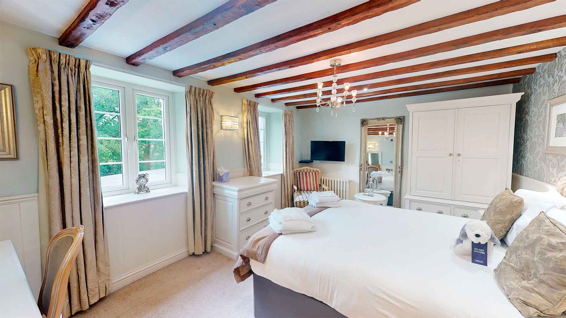 Wild Boar Estate - Fox's Den type room 8